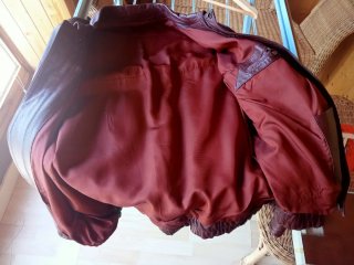 Cazadora cuero hombre burdeos retro