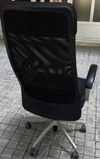 Silla de oficina MARKUS negra/gris
