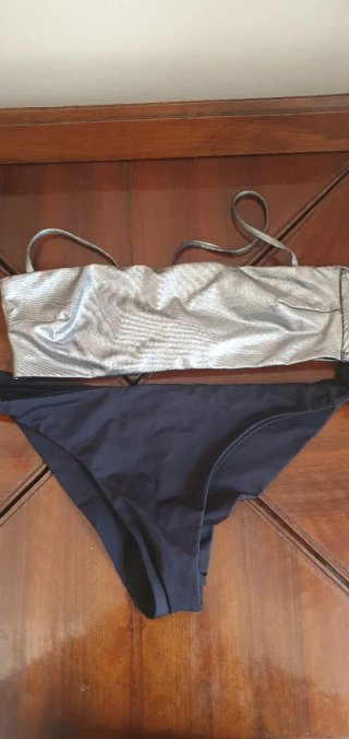 Bikini a fascia argento e nero