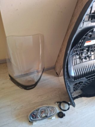 Asiento, Pantalla y Cúpula Suzuki Burgman 125/200