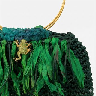 Cartera Crochet Verde  con flecos seda