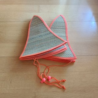 Lote 2 sombreros de playa beige y naranja