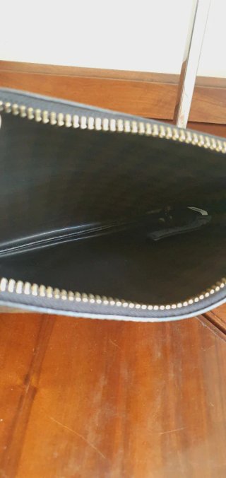 Pochette oro e nero a quadretti