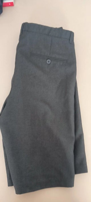 Pantalón corto gris TEX 17-18