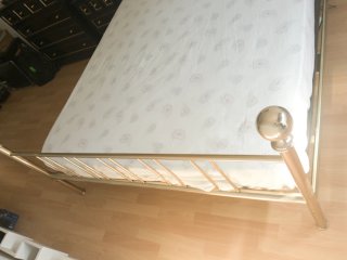 Cama Matrimonio Dorado con Cabecero y Piecero