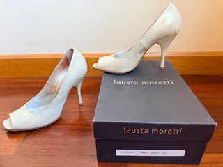 Zapatos Fausta Moretti Piel Beige Peep Toe Tacón