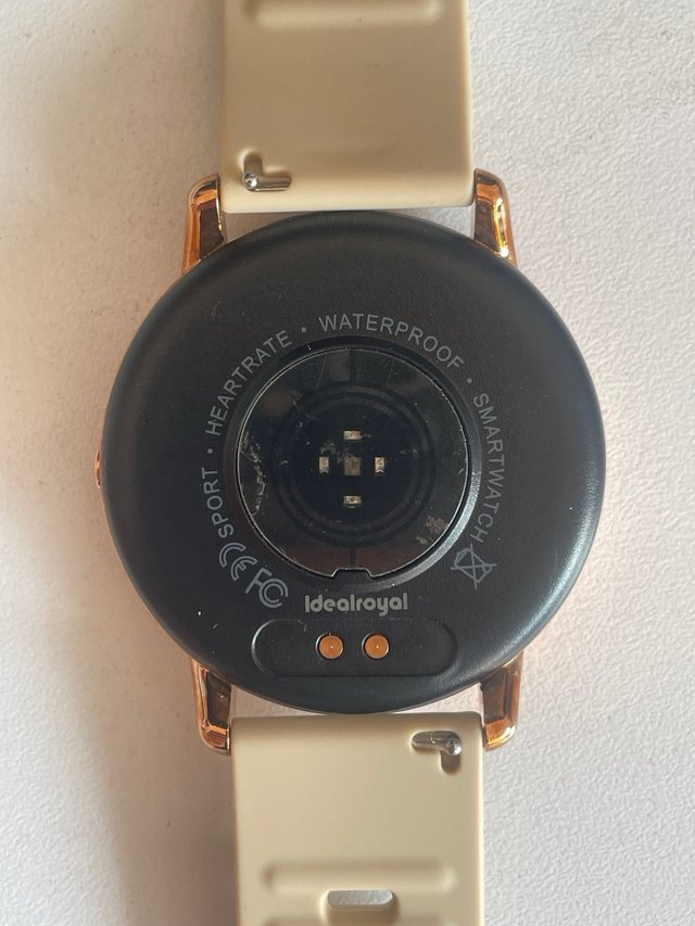 Reloj Inteligente BYDPBS Beige y Dorado
