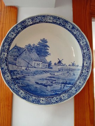 Plato decorativo grande azul y blanco
