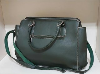 Borsa in pelle color verde ottima qualità