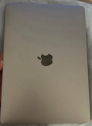 MacBook Pro 13 M2 2022 8GB RAM 256GB SSD
