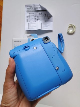 Cámara de fotos Polaroid Instax Mini 9 con caja