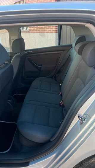 Volkswagen Golf V Etiqueta B