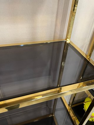 Estantería dorada 5 baldas cristal