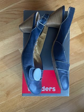Zapatos Wonders piel azul slingback