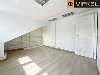Oficina en alquiler en Os Mallos - San Cristóbal en Coruña (A)