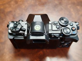 Olympus OM-D E-M5 Mark II Ed. LimitadaTitanium