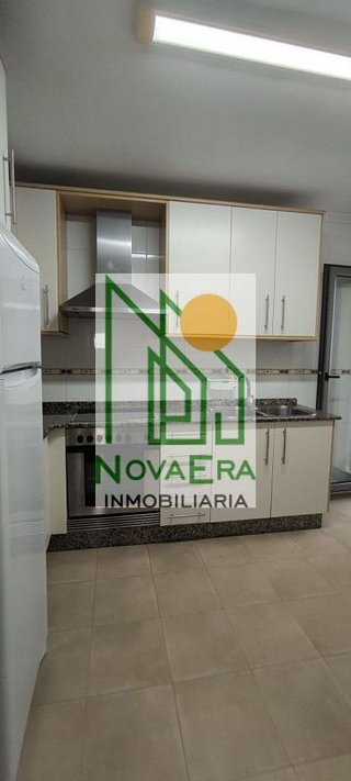 Piso en alquiler en Zona Fernández Ladreda en Pontevedra