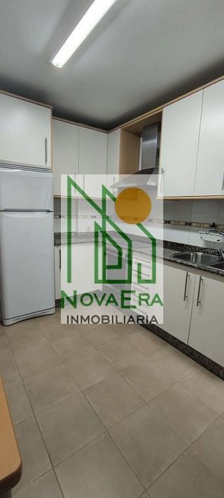 Piso en alquiler en Zona Fernández Ladreda en Pontevedra