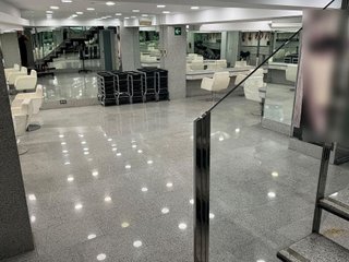 Local comercial en alquiler en Centro en Almería