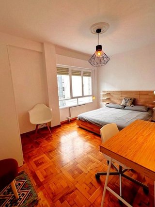 Piso en alquiler en Milán - Pumarín - Teatinos en Oviedo