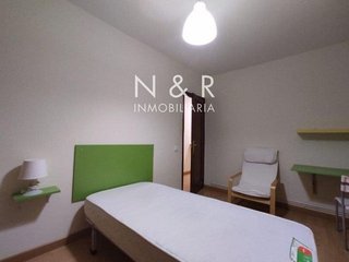Piso en venta en Ensanche - Sar en Santiago de Compostela