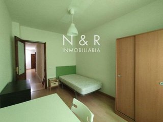 Piso en venta en Ensanche - Sar en Santiago de Compostela