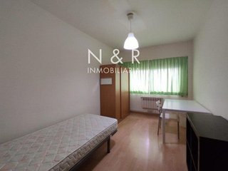 Piso en venta en Ensanche - Sar en Santiago de Compostela