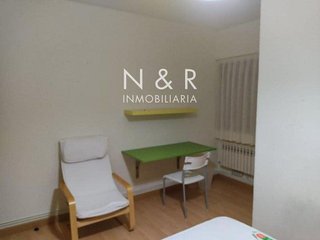 Piso en venta en Ensanche - Sar en Santiago de Compostela