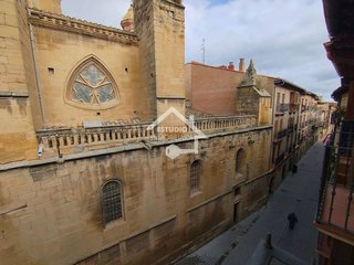 Piso en venta en Viana
