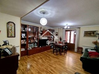 Piso en venta en Viana
