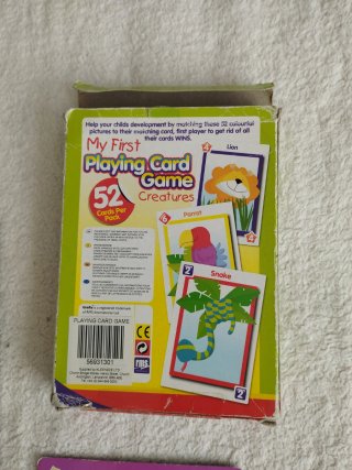 Card Game. Juego de cartas a partir de 4 años