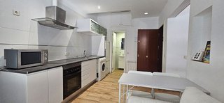 Piso en alquiler en Lucero en Madrid