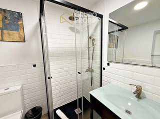 Piso en venta en Almagro en Madrid