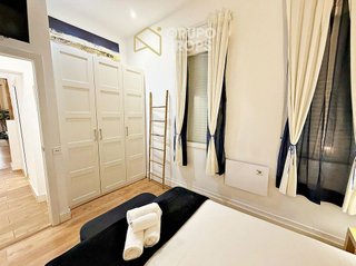 Piso en venta en Almagro en Madrid