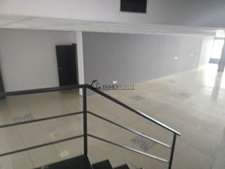Local comercial en venta en Zona de Plaza de Barcelos en Pontevedra