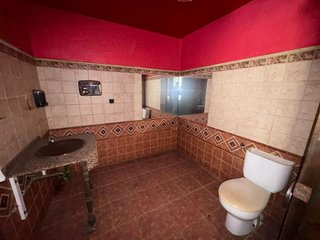 Local comercial en venta en Ciudad Jardín - Tagarete - El Zapillo en Almería