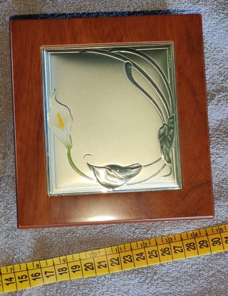 Portagioie in legno e metallo (circa 15x15 cm)