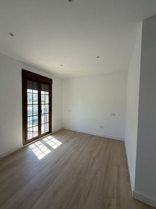 Piso en alquiler en Gines
