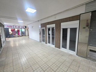 Local comercial en venta en Guardia Civil - Zona industrial en Valdemoro