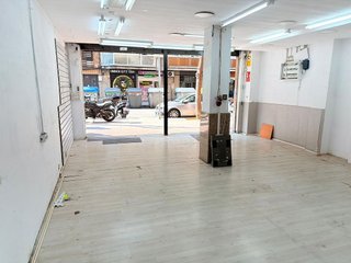 Local comercial en venta en Riu en Santa Coloma de Gramanet