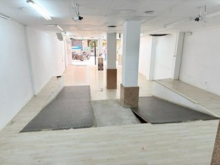 Local comercial en venta en Riu en Santa Coloma de Gramanet