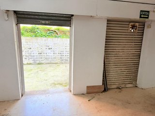 Local comercial en venta en Riu en Santa Coloma de Gramanet
