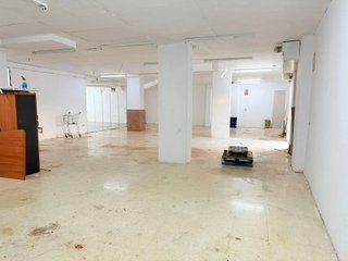 Local comercial en venta en Riu en Santa Coloma de Gramanet