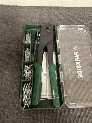 Set Herramientas Parkside Tubo y Remachadora