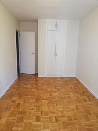 Piso en alquiler en Pilar en Madrid