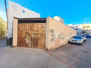 Terreno en venta en El Raval - Portes Encarnades en Elche