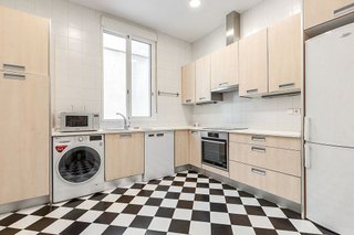 Piso en alquiler en Recoletos en Madrid