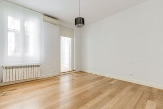 Piso en alquiler en Recoletos en Madrid