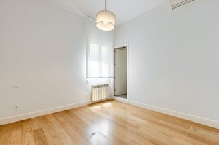 Piso en alquiler en Recoletos en Madrid