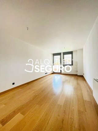 Piso en alquiler en Las Tablas en Madrid